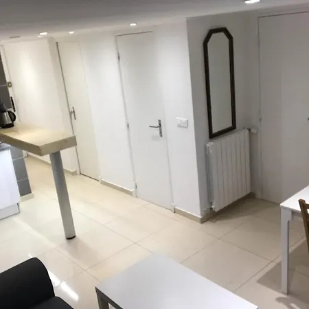 T2 Proche Mer Et Toutes Commodites Appartement Saint-Laurent-du-Var