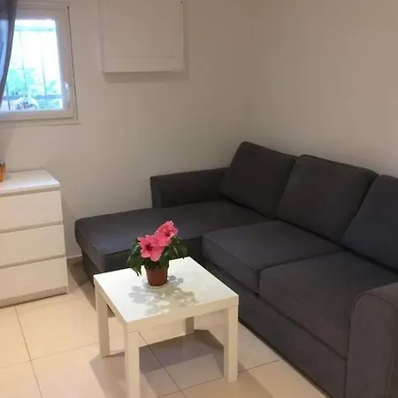 T2 Proche Mer Et Toutes Commodites Appartement Saint-Laurent-du-Var